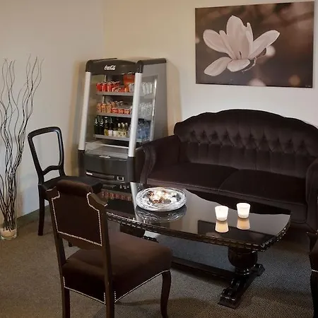 Hotel Center Skjaldbreid 3*