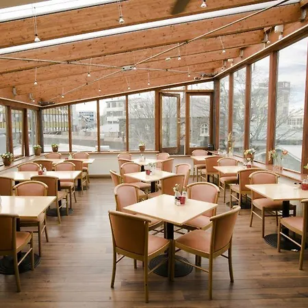 Center Skjaldbreid Hótel 3*